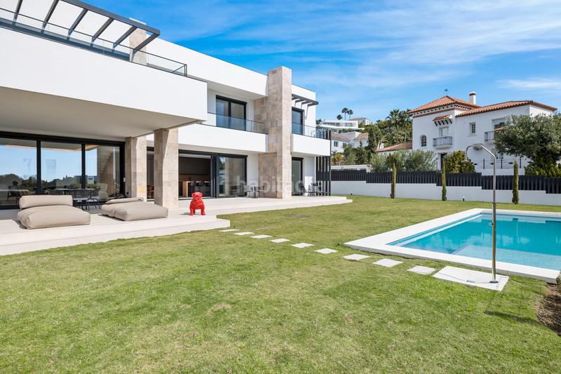 Foto c9f9fbba-3240-4b07-a1e1-ad6533be388f. Maison avec chauffage parking piscine dans La Alquería Benahavís