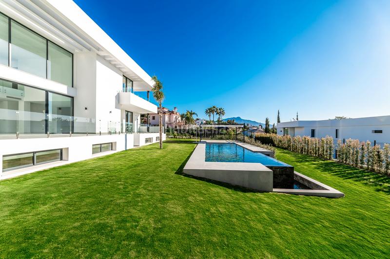 Foto 42ea8d52-3645-4f63-9a21-b86e445e6846. Casa en Paraiso - Barronal Estepona