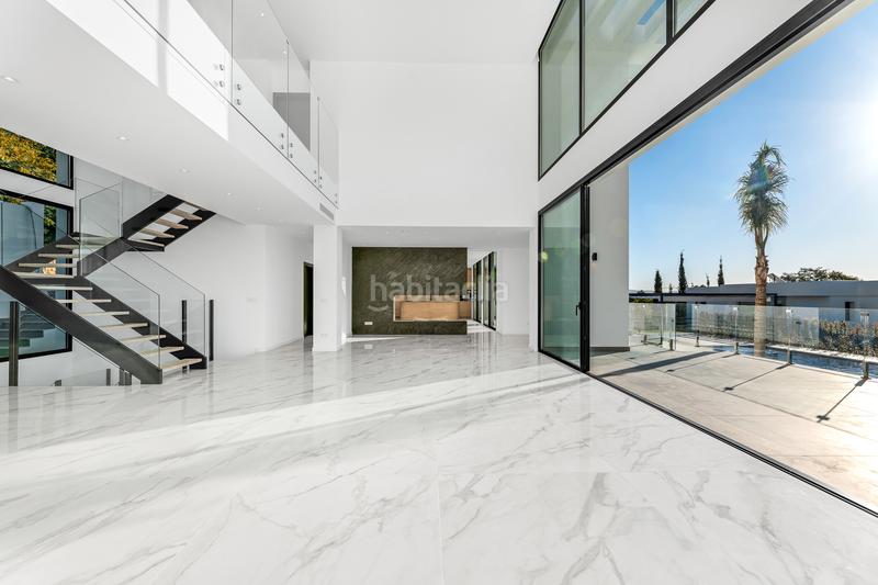 Foto d8a60957-2c55-44b3-bf7e-95b4ab63a3a7. Casa en Paraiso - Barronal Estepona