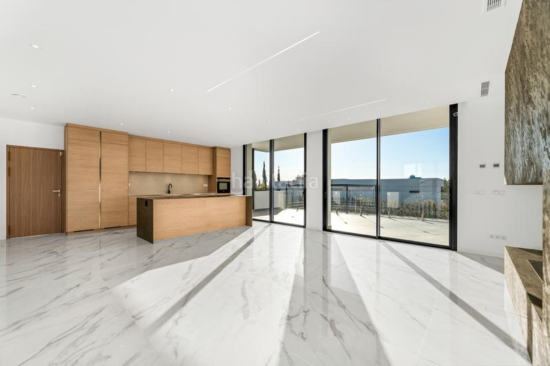 Foto 2b604b2e-d3ba-4289-a6e7-5104c7a81e9b. Haus mit heizung parking pool in Paraiso - Barronal Estepona