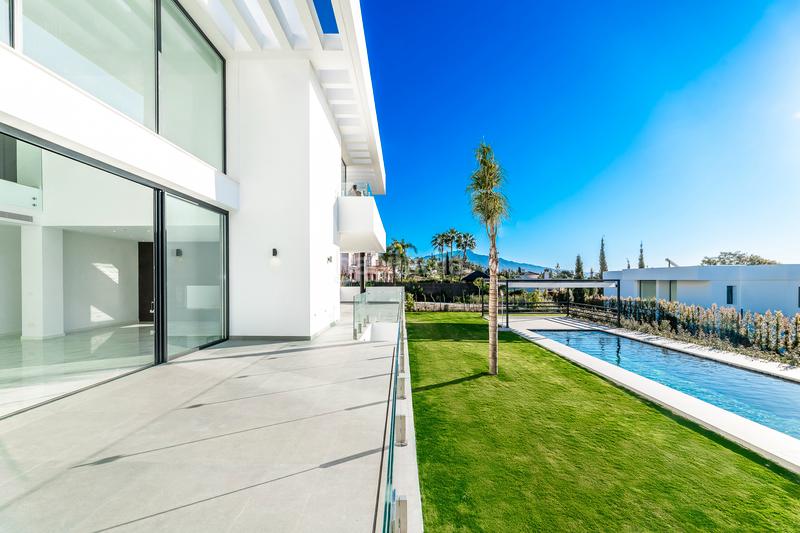 Foto 62ae0802-e513-469f-a01e-e6786deda20f. Haus mit heizung parking pool in Paraiso - Barronal Estepona