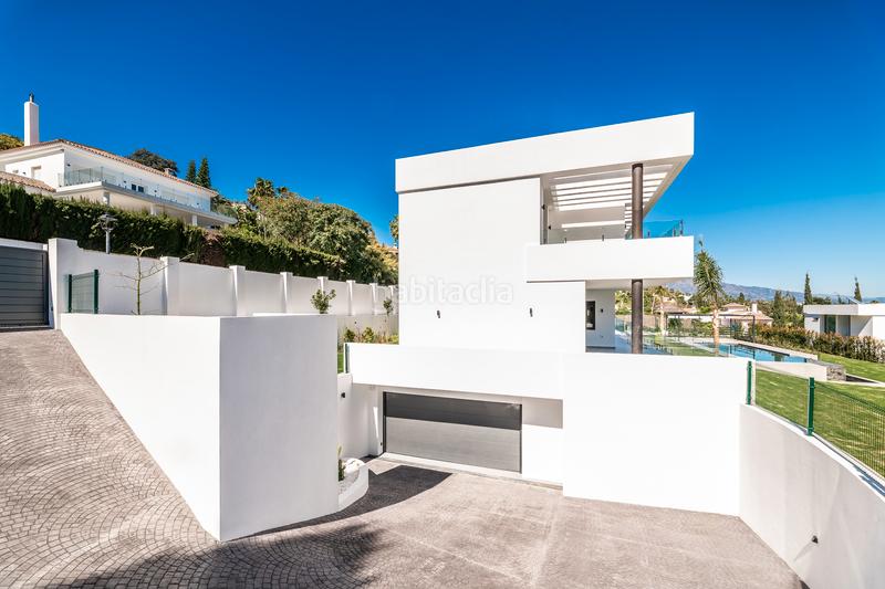 Foto 94b9f914-a851-4665-a17b-a6e7c92d0e60. House with heating parking pool in Paraiso - Barronal Estepona