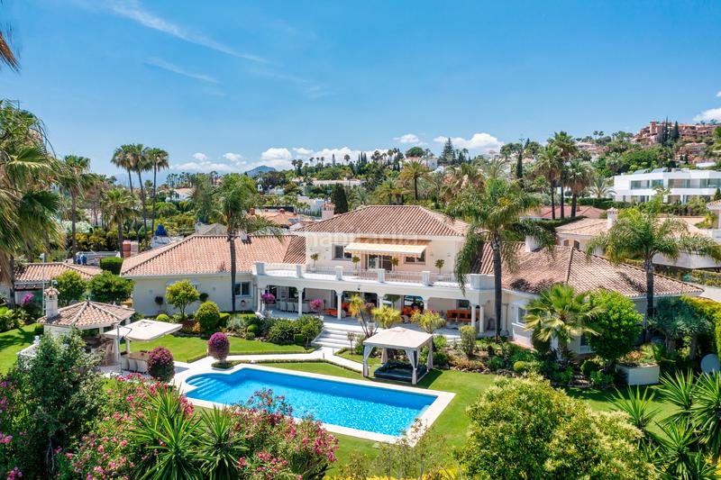 Foto dfdd6958-d049-41b9-9e5e-7621a7b6043f. Casa en Los Naranjos Marbella