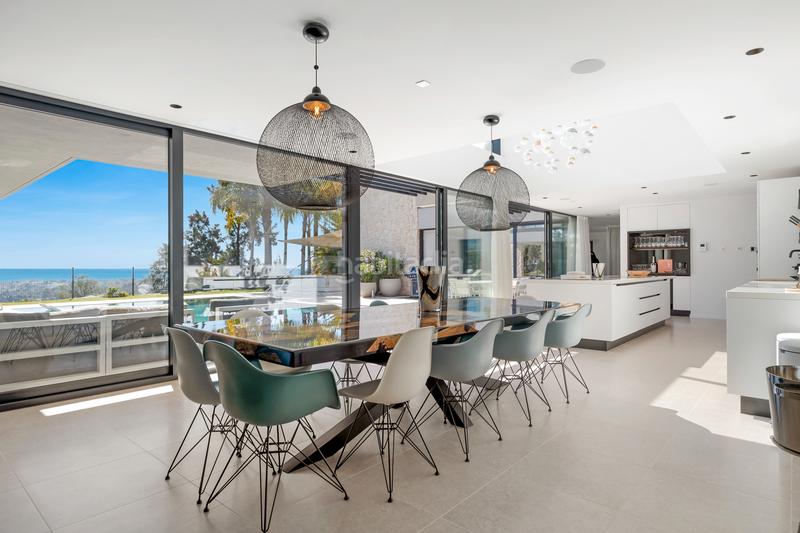 Foto 189f019e-4a02-4ee8-9346-0badd5555a11. Casa amb calefacció aparcament a La Alquería Benahavís