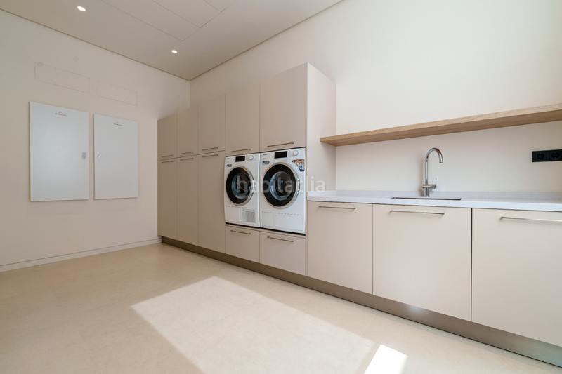 Foto a1aed48f-04f7-4b52-8b34-1a3b434758c1. Casa con riscaldamento parcheggio in lomas de Marbella club Marbella