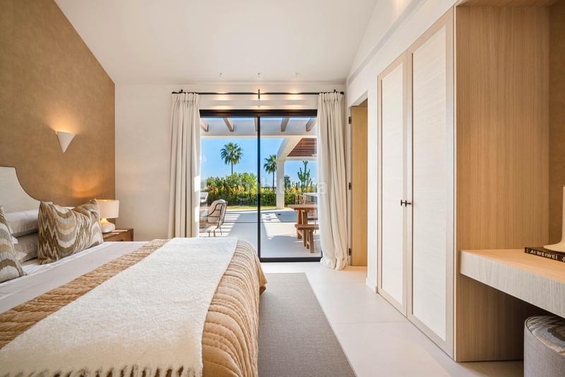 Foto 448db4d6-4df7-48b5-92d2-a8b5d7550513. House with heating parking pool in Los Naranjos Marbella