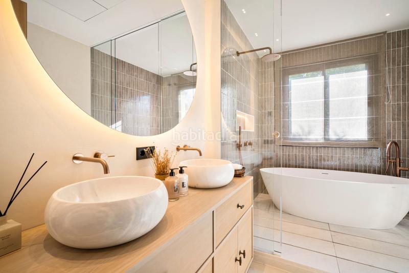 Foto 8ed3ed70-b216-440d-92ef-6a76b11bef43. House with heating parking pool in Los Naranjos Marbella