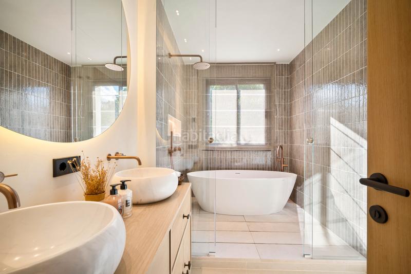 Foto e253b08a-5801-4d54-b7f2-5725241ed45f. House with heating parking pool in Los Naranjos Marbella