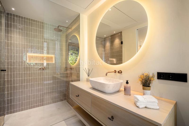 Foto 44b7f4ec-4f64-4ff0-842b-56534732848f. Maison avec chauffage parking piscine dans Los Naranjos Marbella