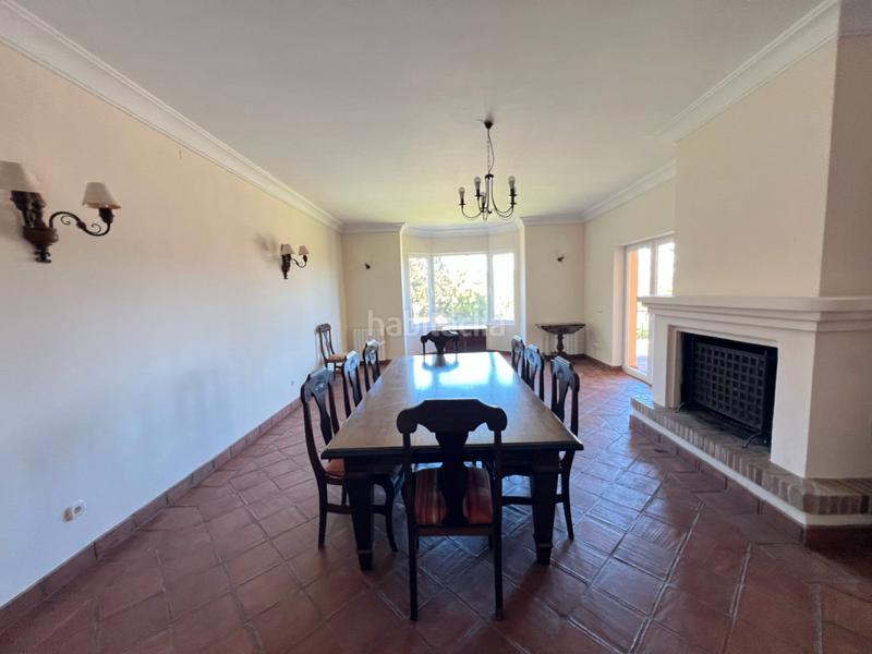 Foto 13ebbbaa-9d87-4a8a-a6a2-31574c71bb44. Chalet en calle fernando el santo 9 villa alto en Sotogrande