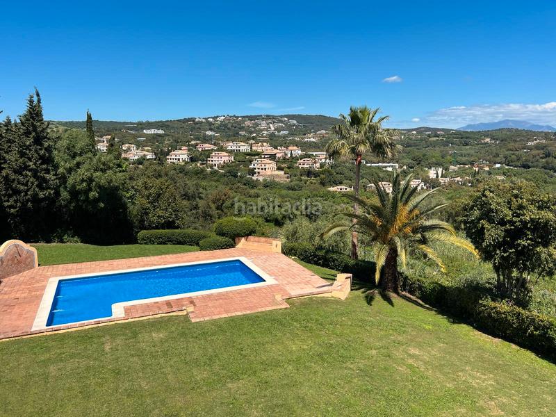 Foto 46f8a69f-d92b-4efa-8a8c-be4122a99390. Chalet en calle fernando el santo 9 villa alto en Sotogrande