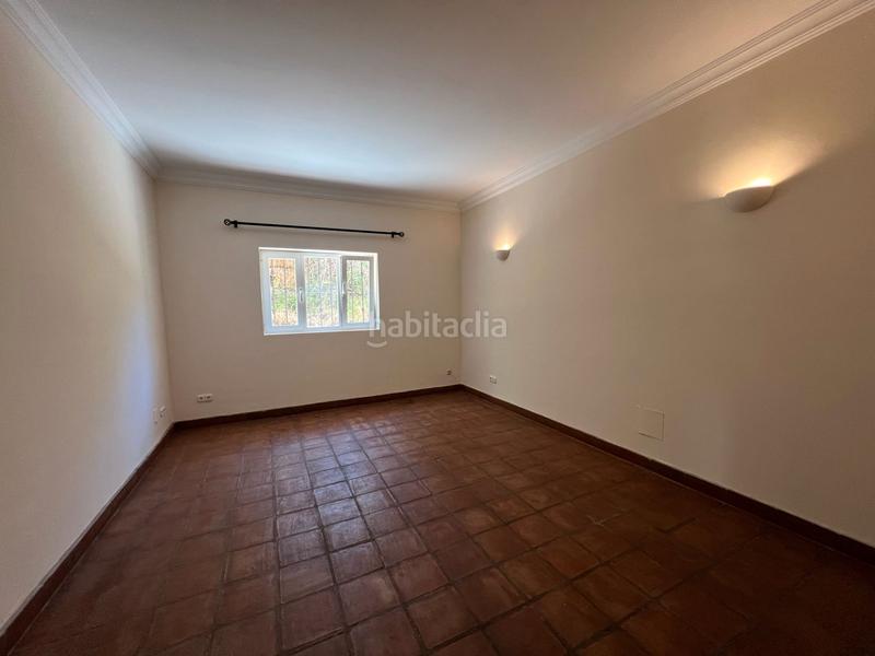 Foto 8898676a-2259-4000-a8f1-9aa6e5606a8a. Chalet en calle fernando el santo 9 villa alto en Sotogrande