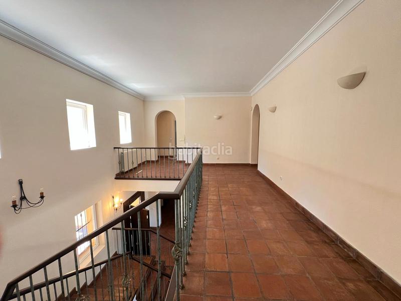 Foto ca57d2a9-80e1-4f1d-bb68-6af280fc2e62. Chalet en calle fernando el santo 9 villa alto en Sotogrande