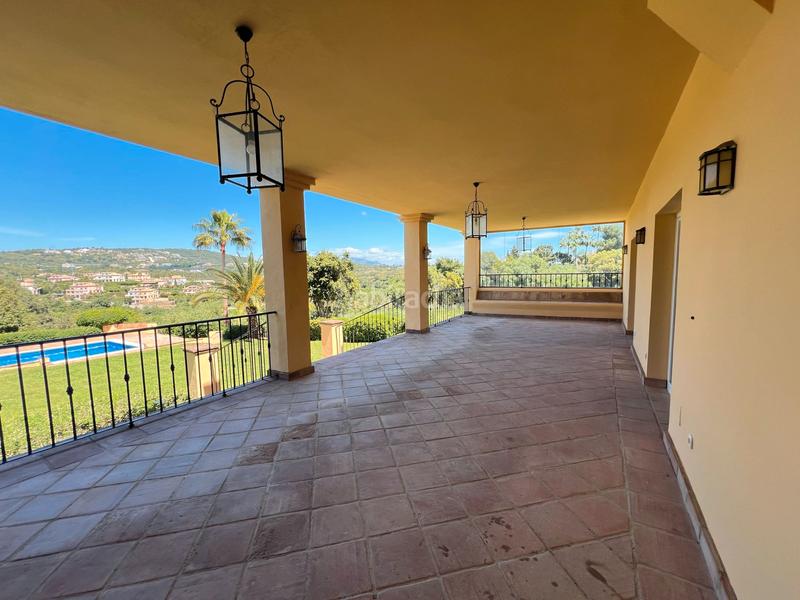 Foto cab3233a-5901-4a7e-88b7-866aa22bf6d6. Chalet en calle fernando el santo 9 villa alto en Sotogrande