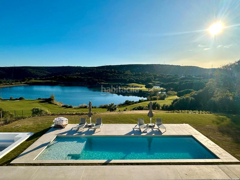 Foto 7246f1d1-a5c6-4b7d-80ce-519818d52a18. Chalet en avenida almenara 17 villa de lujo alto en Sotogrande