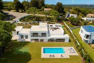 Xalet  Avenida almenara 17. Villa de lujo en sotogrande alto
