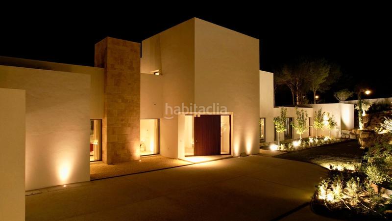 Foto c55c7306-1125-4186-ad1c-a08d70cd2a90. Chalet en avenida almenara 17 villa de lujo alto en Sotogrande