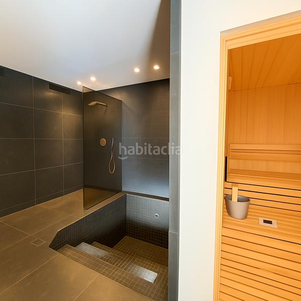 Foto e614c7b2-7d22-4ba6-beab-c6c56d3a9d27. Chalet en avenida almenara 17 villa de lujo alto en Sotogrande