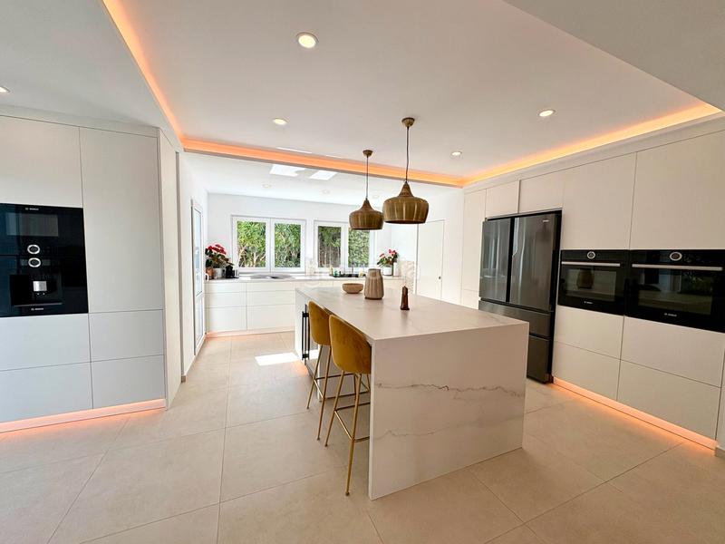 Foto 296fbc97-e19b-4c8d-82e8-529bc21380ad. Xalet a calle fernando el santo 9 a Sotogrande costa Sotogrande