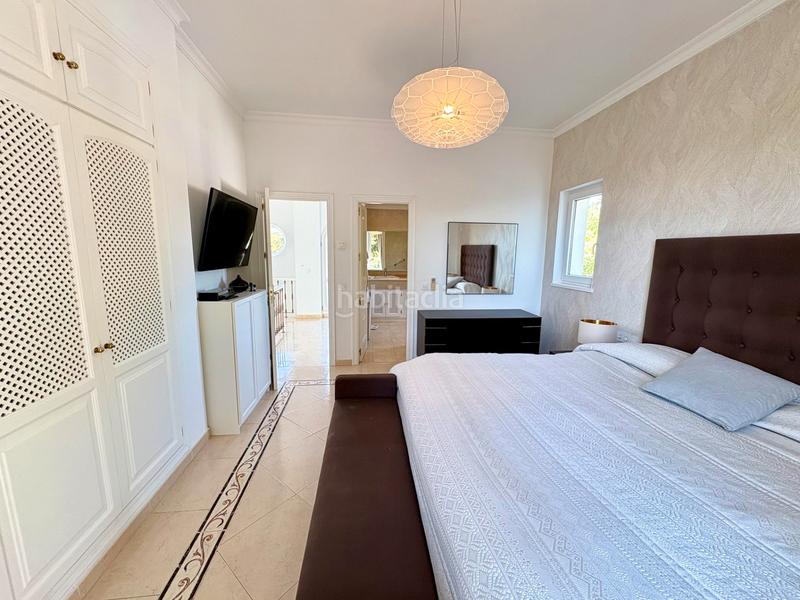 Foto 5751fbc3-e718-4825-bf32-fa3eaa518ce3. Xalet a calle fernando el santo 9 a Sotogrande costa Sotogrande