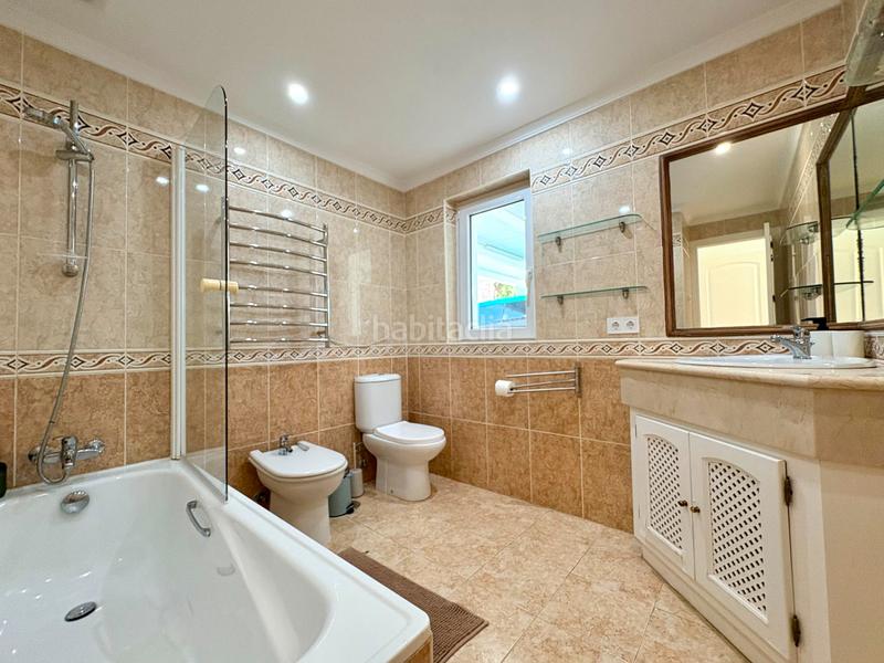 Foto a0d759da-1b6e-4f36-8b6b-d42d92163b5e. Xalet a calle fernando el santo 9 a Sotogrande costa Sotogrande