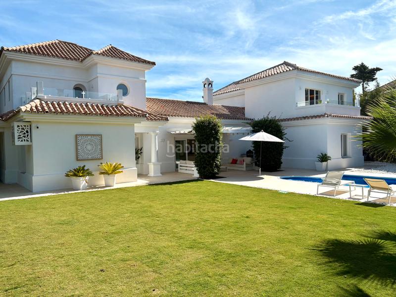 Foto d3fbc76a-7132-45aa-8818-00ba3ebff613. Xalet a calle fernando el santo 9 a Sotogrande costa Sotogrande