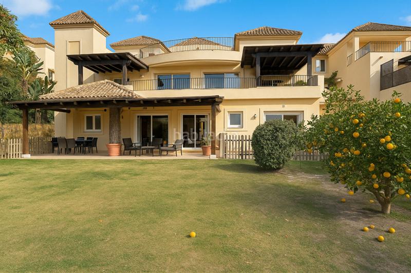 Foto 623a7662-77f6-4ea5-93ed-7d774a1dc0a0. Piccolo appartamento in urbanización san roque club 14 in Sotogrande