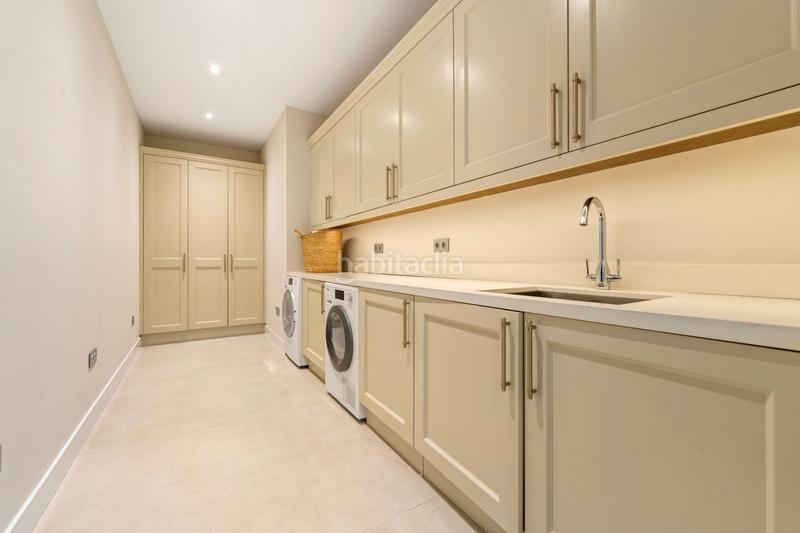 Foto 59889b40-16a0-40e8-8881-36f6e9cba8a2. Maison avec chauffage parking piscine dans La Quinta Benahavís