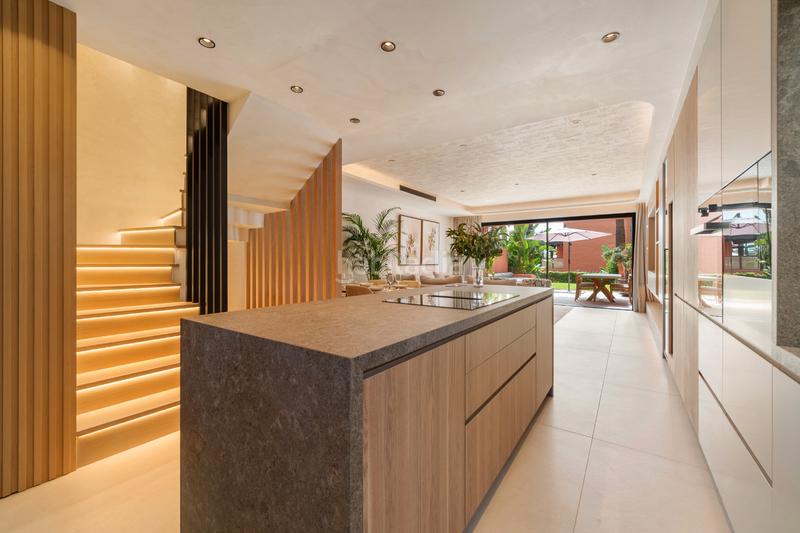 Foto 15d47727-0616-4451-901f-ab56e189d3d7. Apartment in calle algorta 11 in lomas de Marbella club Marbella