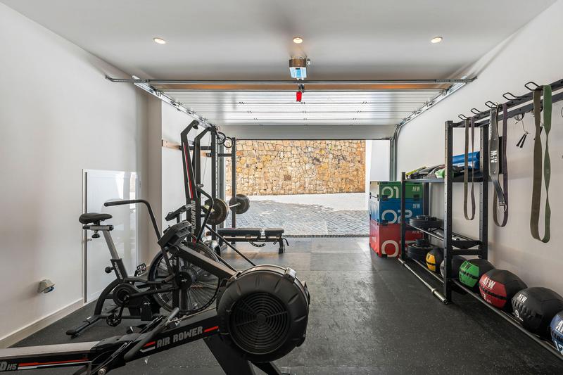 Foto 408e0339-91ba-4789-8b82-d78d15729a07. Haus mit heizung parking in Benahavís pueblo Benahavís