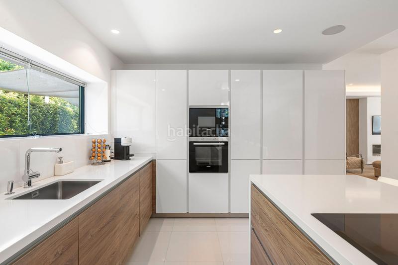 Foto 9c222c50-513c-44fa-a811-710cd258806f. Haus mit heizung parking in Benahavís pueblo Benahavís