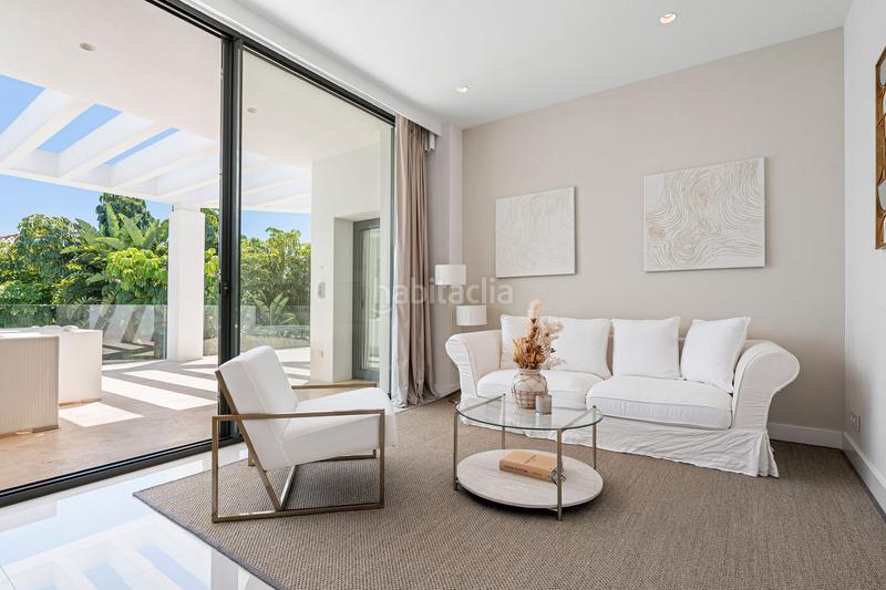 Foto c9e3160d-4446-4c74-a07e-b20b665e73d0. Haus mit heizung parking in Benahavís pueblo Benahavís