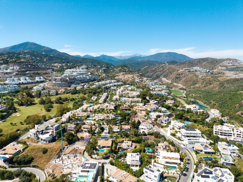 Foto f479cb62-bb0d-42ab-9377-78ddd270c5bd. Maison avec chauffage parking dans Benahavís pueblo Benahavís