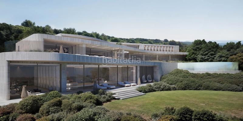 Foto f6e70495-e42e-4d5f-9ec5-795f66597ba3. Chalet in calle fernando el santo 9 in Sotogrande costa Sotogrande