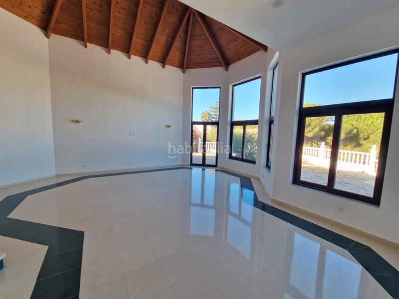 Foto 655b4ecd-586d-4fbb-946c-f9251176a4b1. Casa amb aparcament piscina a Sotogrande alto Sotogrande