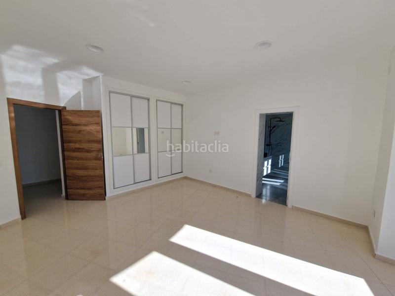 Foto 82e1cb1f-645e-4bb1-9a89-3e7101337923. Casa amb aparcament piscina a Sotogrande alto Sotogrande