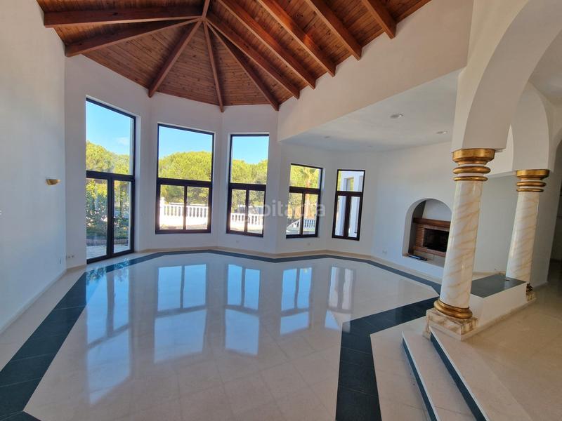 Foto f9c8e62b-3120-4bb0-9961-185018100da3. Casa amb aparcament piscina a Sotogrande alto Sotogrande