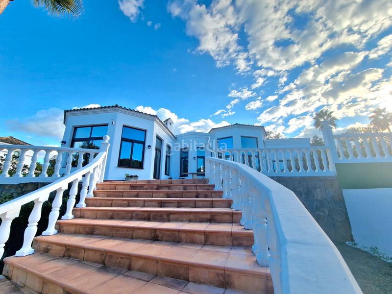 Foto 30e12587-18ca-44b7-8666-2c1b13eaaebb. Haus mit parking pool in Sotogrande alto Sotogrande