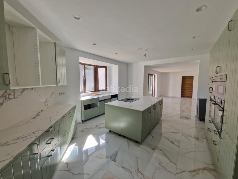 Foto 3cf9302c-15d4-4ea5-9443-7324652ffcdd. Haus mit parking pool in Sotogrande alto Sotogrande