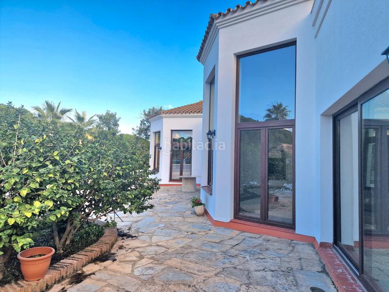 Foto 5acb4024-add8-4cf8-9c75-4bf25d7962c6. Haus mit parking pool in Sotogrande alto Sotogrande