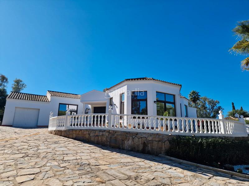 Foto ca2e7dfa-0a0b-4cc5-a5d1-f96fdc72aa6d. Haus mit parking pool in Sotogrande alto Sotogrande