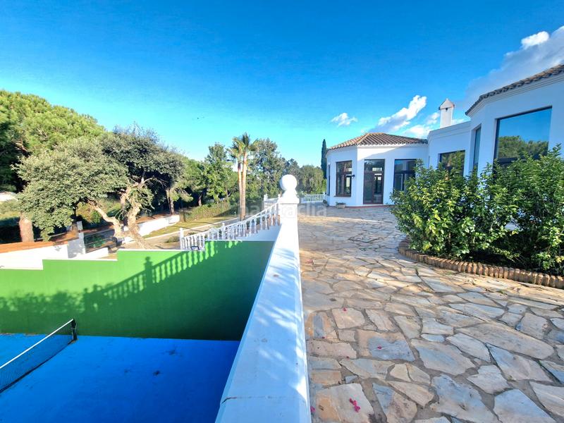 Foto 54fcad36-fad3-48d2-a3e7-4f87427a3381. Maison avec parking piscine dans Sotogrande alto Sotogrande