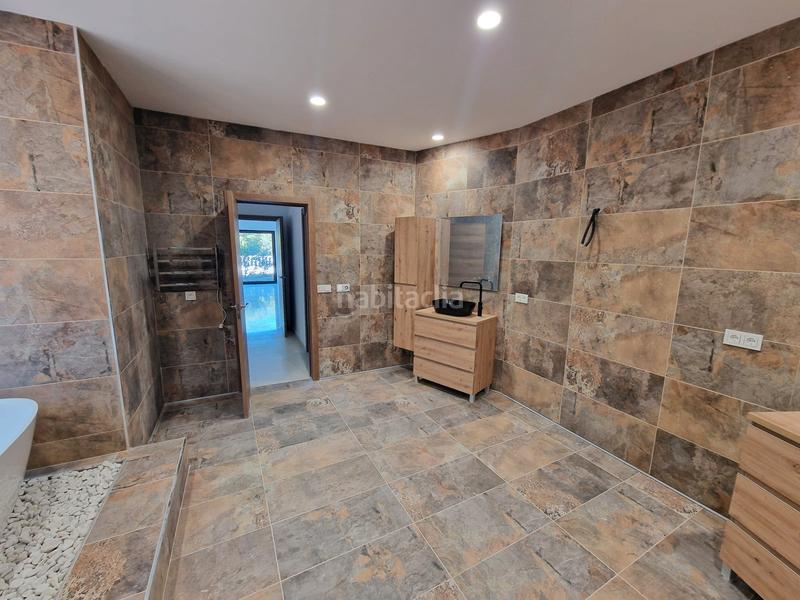 Foto 77a1498b-a859-47dd-a97e-3d6604d82075. Maison avec parking piscine dans Sotogrande alto Sotogrande