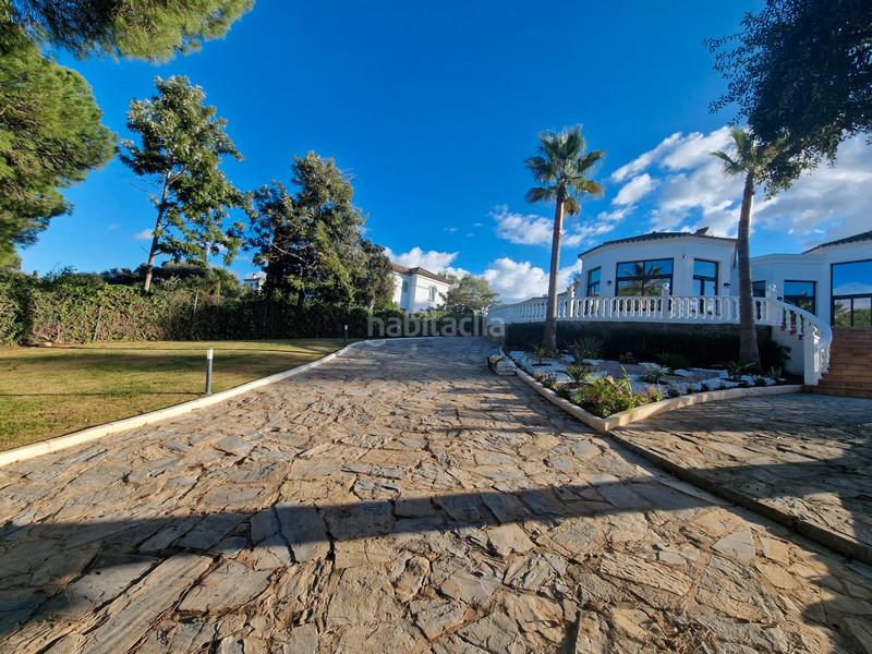 Foto fface137-078d-4e60-9125-3702527cf1cf. Maison avec parking piscine dans Sotogrande alto Sotogrande
