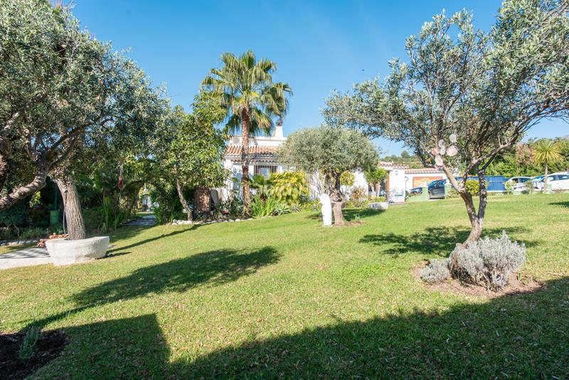 Foto 76cefe03-73a8-4d0f-ba10-1830afd5b121. Haus mit heizung parking pool in altos de Estepona Estepona