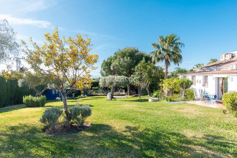 Foto df84eda3-39e7-4802-acfd-a462864e4e73. Haus mit heizung parking pool in altos de Estepona Estepona