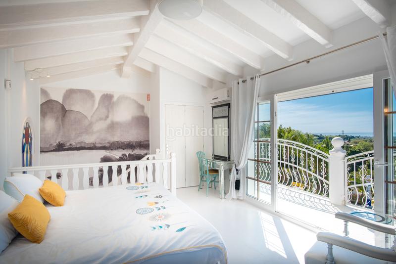 Foto 550bbdbb-2302-467d-aefa-2f1729110aa0. House with heating parking pool in altos de Estepona Estepona