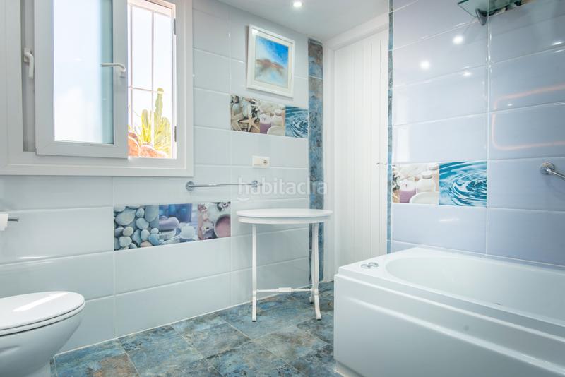 Foto 6f810649-64d8-41ca-a83d-54cf66cb64d6. House with heating parking pool in altos de Estepona Estepona