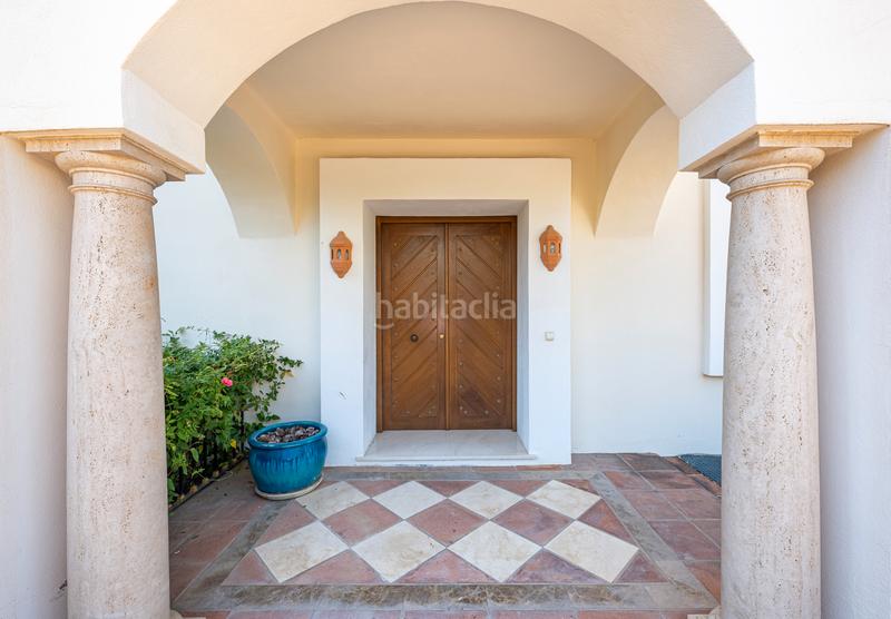 Foto e6e70ead-9e76-4d37-bb2c-6c8473645628. House with heating parking pool in La Quinta Benahavís