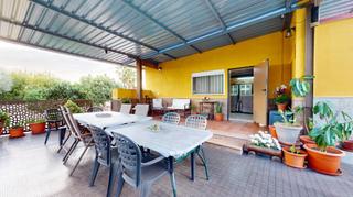 Chalet  Calle cortijo el rubio. Te gustan las parcelas? deja que esta casa te sorprenda con todo
